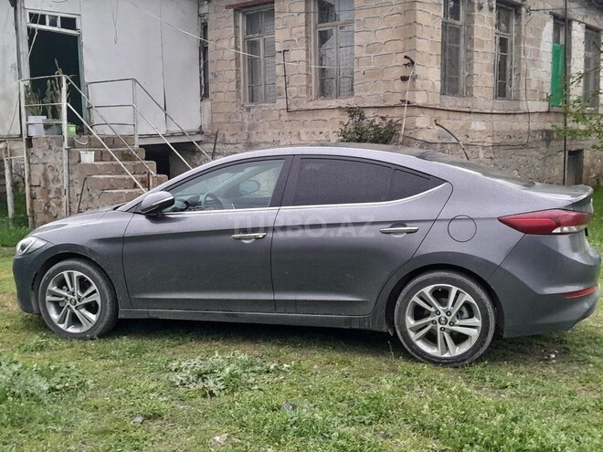Hyundai Elantra 2017, 142,000 km - 2.0 l - Bakı