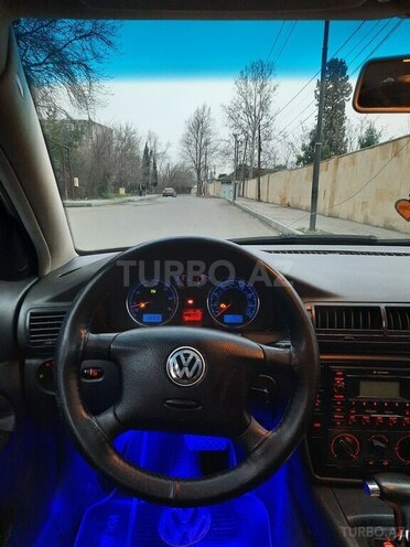 Volkswagen Passat 2003, 275,002 km - 1.8 l - Ağcabədi
