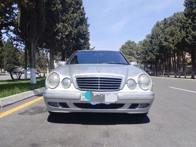 Mercedes E 220 d 2001, 250,000 km - 2.2 л - Bakı