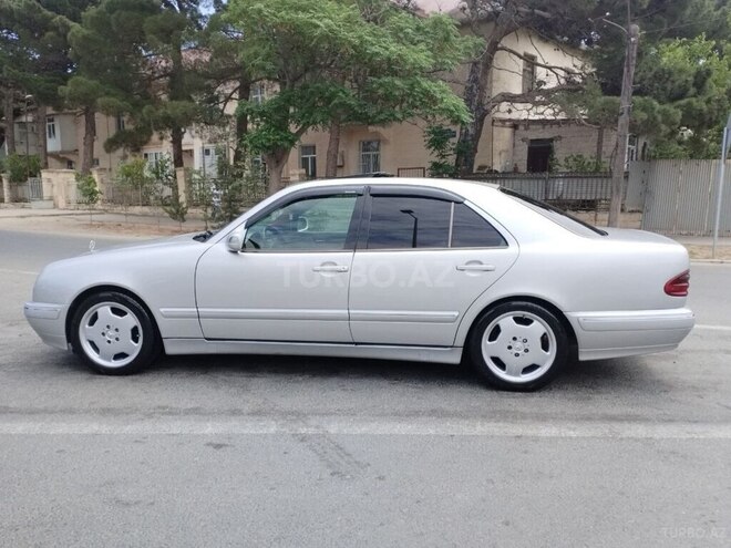Mercedes E 220 d 2001, 250,000 km - 2.2 л - Bakı