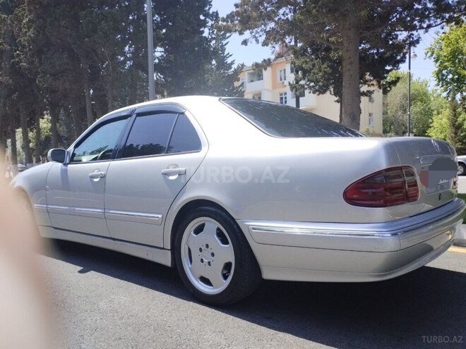 Mercedes E 220 d 2001, 250,000 km - 2.2 л - Bakı