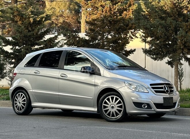 Mercedes B 170 2009, 96,000 km - 1.7 l - Bakı