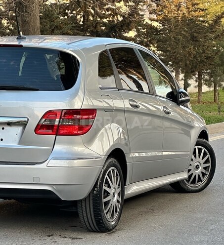 Mercedes B 170 2009, 96,000 km - 1.7 l - Bakı