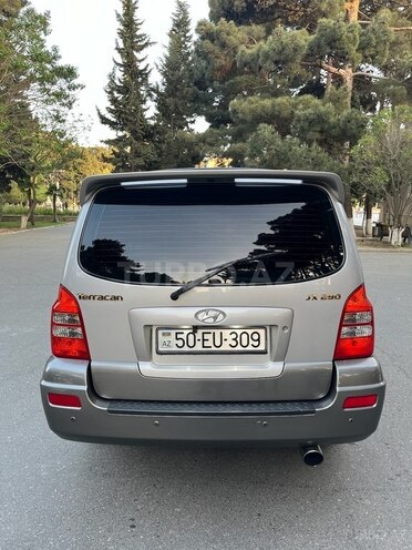 Hyundai Terracan 2004, 168,000 km - 2.9 л - Sumqayıt