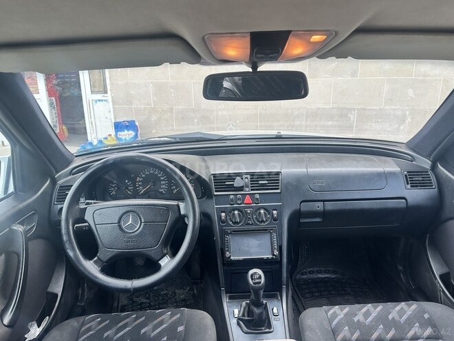 Mercedes C 180 1999, 350,000 km - 1.8 l - Bakı
