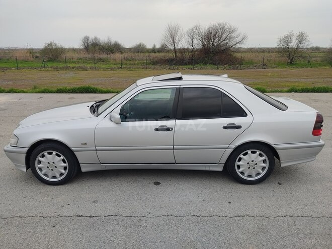 Mercedes C 180 1998, 233,300 km - 1.8 l - Salyan