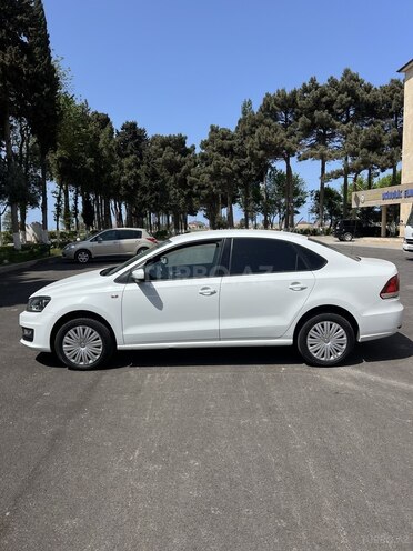 Volkswagen Polo 2018, 167,000 km - 1.6 l - Bakı