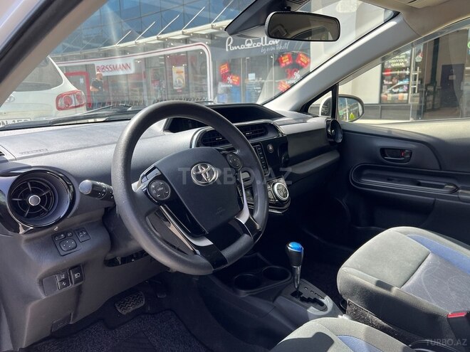 Toyota Aqua 2017, 92,000 km - 1.5 l - Bakı