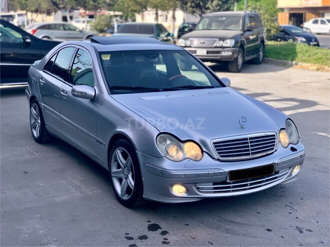 Mercedes C 320