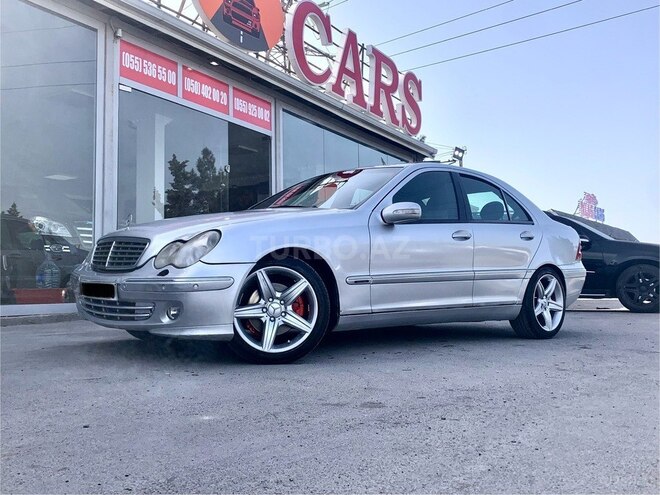 Mercedes C 320