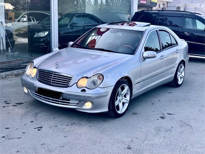 Mercedes C 320