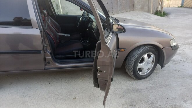 Opel Vectra 1998, 320,000 km - 1.6 л - Bakı