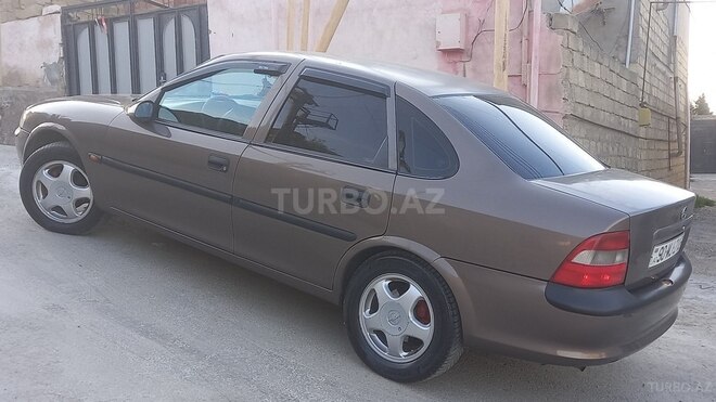 Opel Vectra 1998, 320,000 km - 1.6 л - Bakı
