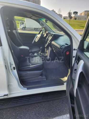 Toyota Land Cruiser Prado 2012, 257,000 km - 3.0 l - Bakı