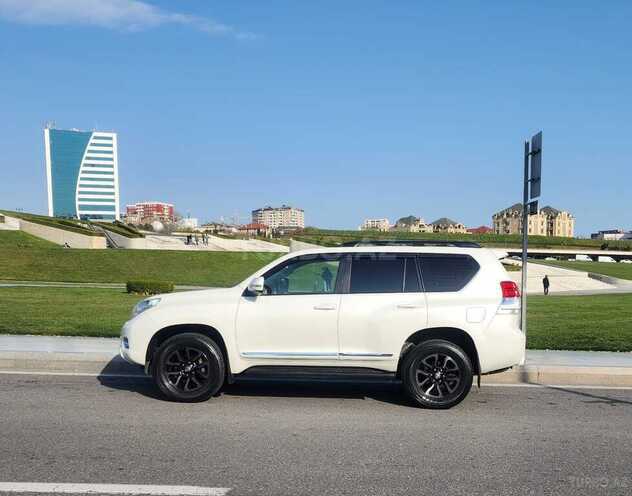 Toyota Land Cruiser Prado 2012, 257,000 km - 3.0 l - Bakı