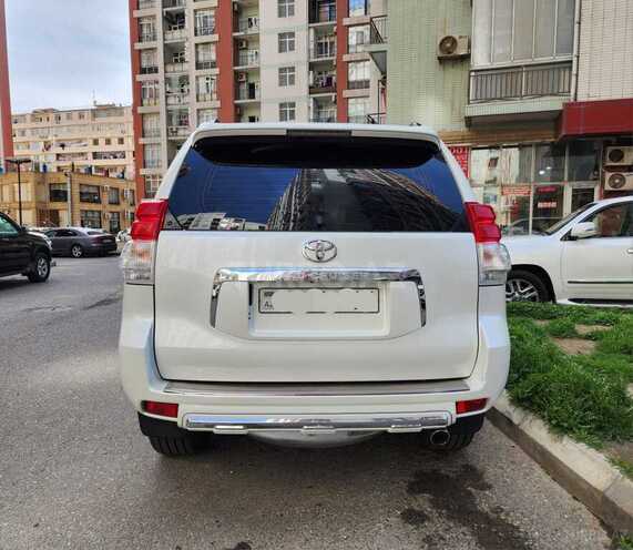 Toyota Land Cruiser Prado 2012, 257,000 km - 3.0 l - Bakı