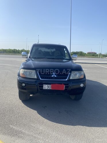 Mitsubishi Pajero 2006, 330,000 km - 3.0 l - Quba