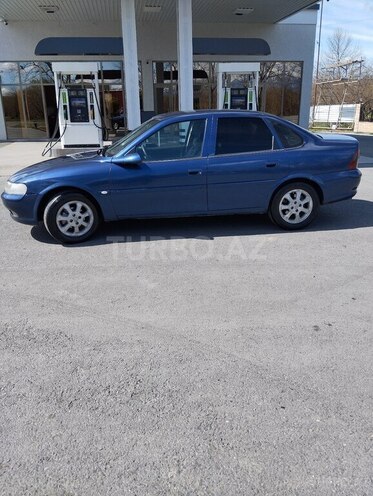 Opel Vectra 1996, 358,258 km - 1.8 l - Zaqatala