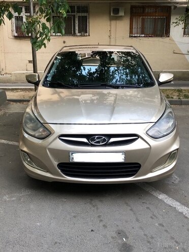 Hyundai Accent 2011, 319,000 km - 1.4 л - Bakı