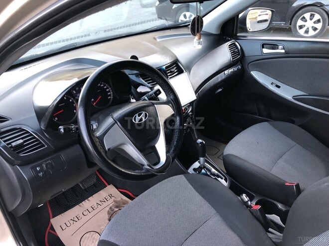 Hyundai Accent 2011, 319,000 km - 1.4 л - Bakı