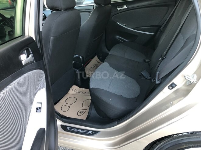 Hyundai Accent 2011, 319,000 km - 1.4 л - Bakı