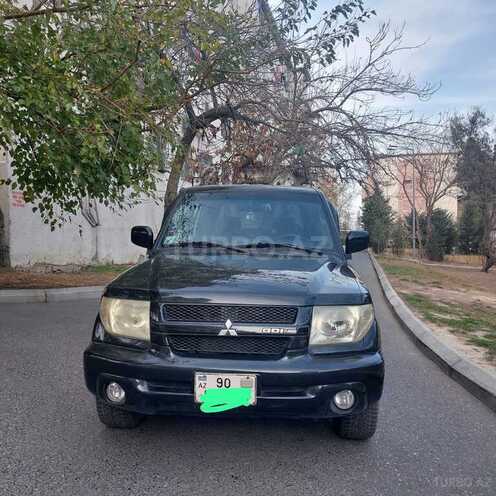 Mitsubishi Pajero io 2001, 111,111 km - 2.0 л - Bakı