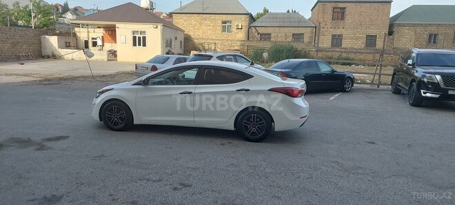 Hyundai Elantra 2015, 124,000 km - 1.8 l - Bakı