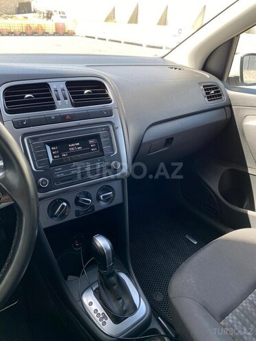 Volkswagen Polo 2018, 164,000 km - 1.6 l - Bakı
