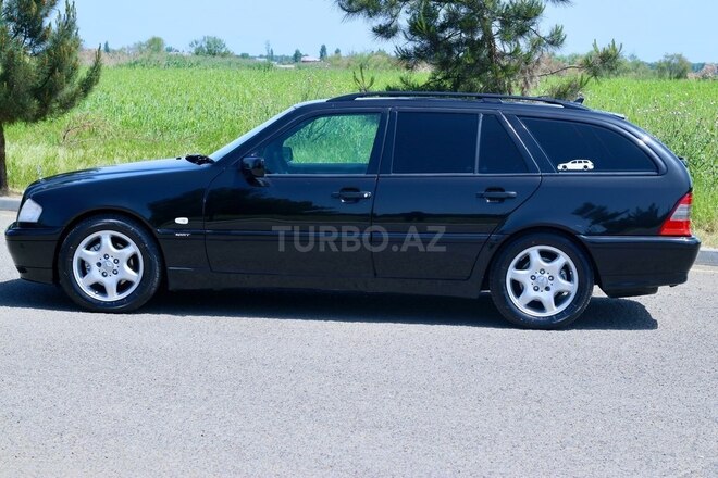 Mercedes C 240 2000, 212,100 km - 2.4 л - Masallı