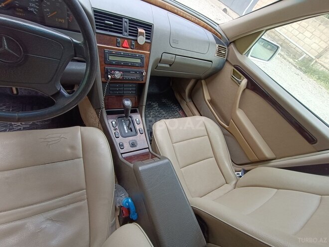 Mercedes C 220 1996, 190,834 km - 2.2 л - Bakı