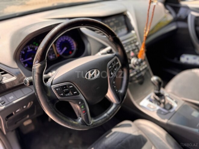 Hyundai Grandeur 2015, 230,000 km - 2.2 l - Bakı