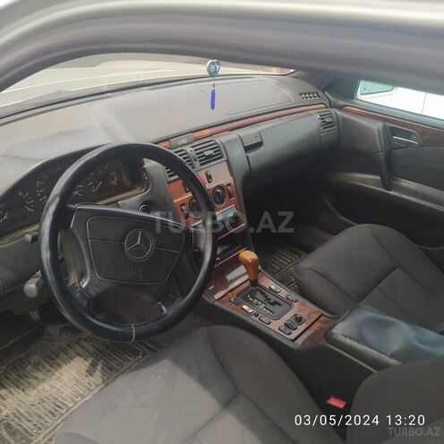 Mercedes E 220 d 1998, 507,502 km - 2.2 л - Bakı
