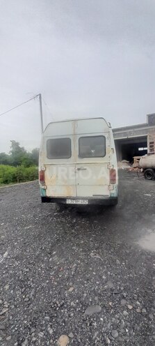 Mercedes 208 D 1995, 236,790 km - 2.9 л - Zaqatala
