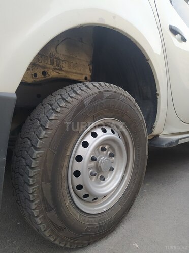 Mitsubishi L200 2007, 380,000 km - 2.5 l - Zaqatala
