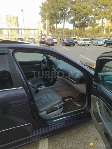 BMW 528 1997, 200,000 km - 2.8 l - Bakı