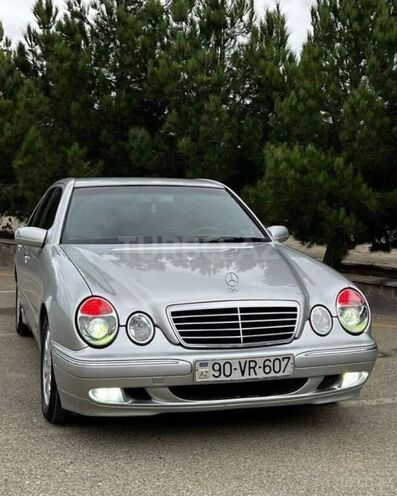 Mercedes E 220 1999, 428,000 km - 2.2 л - Zərdab