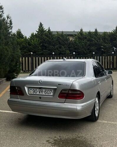 Mercedes E 220 1999, 428,000 km - 2.2 л - Zərdab