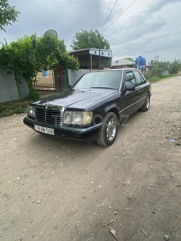 Mercedes E 250 1993, 350,000 km - 2.5 l - Ağdam