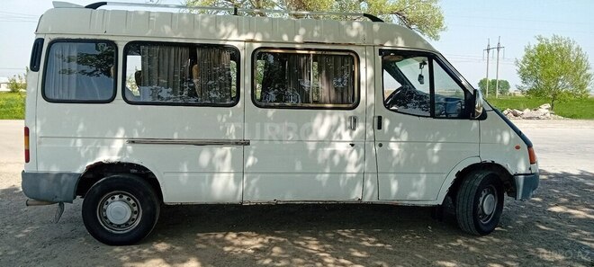 Ford Transit 1996, 250,000 km - 2.5 l - Ağstafa