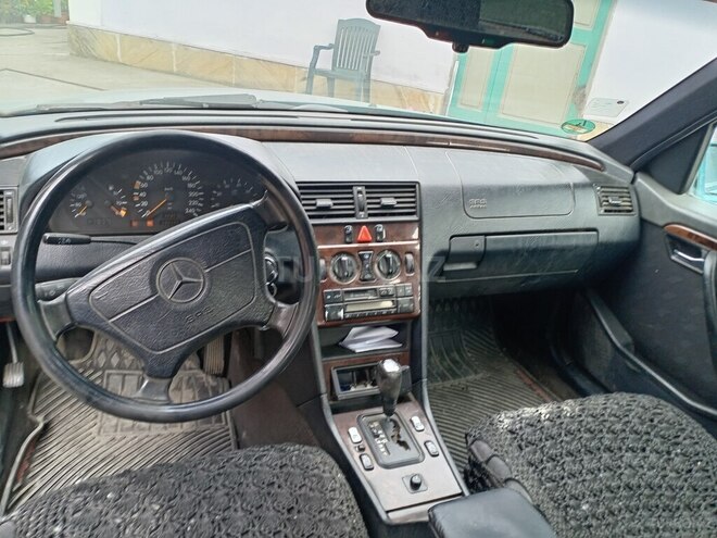 Mercedes C 200 1996, 245,100 km - 2.0 л - Xudat