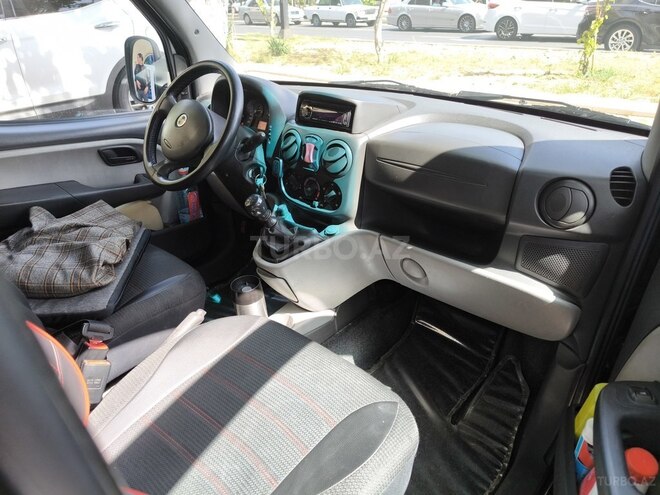 Fiat Doblo 2006, 193,000 km - 1.4 l - Bakı