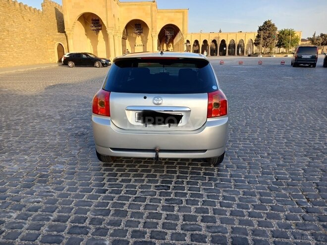 Toyota Corolla 2004, 319,000 km - 1.4 l - Bakı
