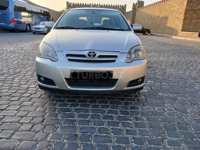 Toyota Corolla 2004, 319,000 km - 1.4 l - Bakı