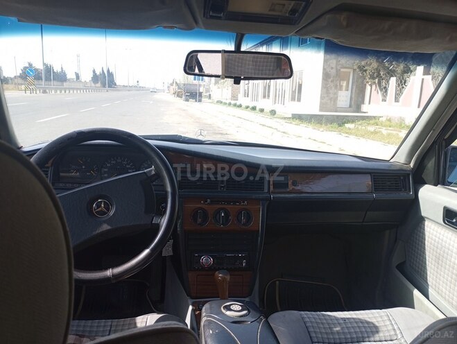 Mercedes 190 1992, 411,567 km - 2.0 l - Bakı