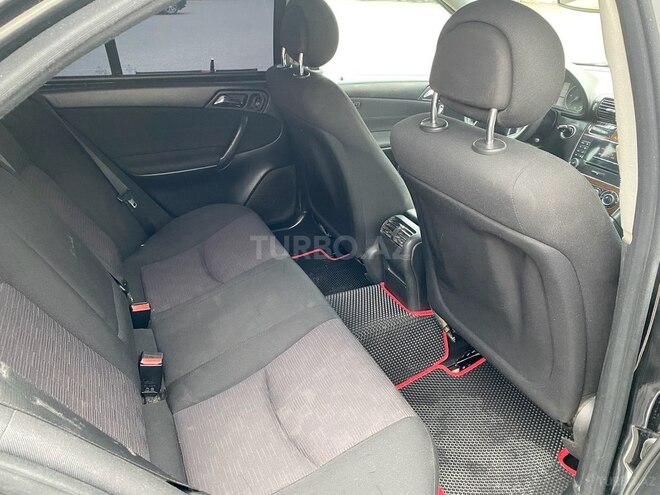 Mercedes C 220 d 2005, 255,000 km - 2.2 l - Bakı