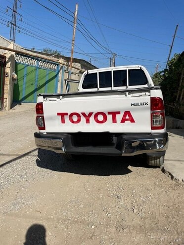 Toyota Hilux 2012, 380,000 km - 2.5 l - Bakı