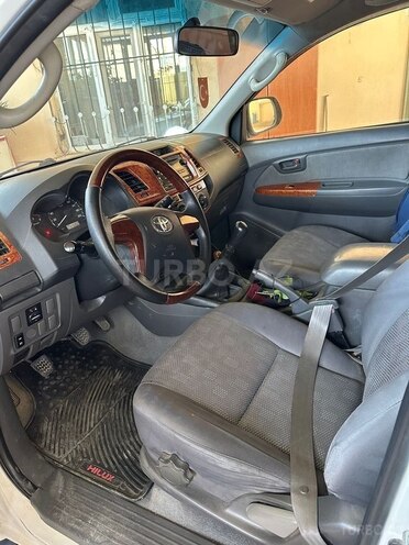 Toyota Hilux 2012, 380,000 km - 2.5 l - Bakı