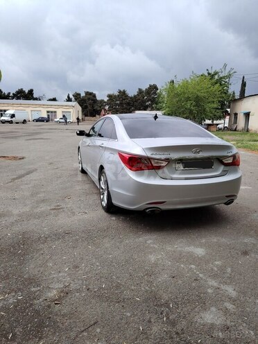 Hyundai Sonata 2011, 182,560 km - 2.0 л - Tovuz