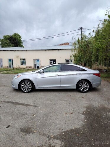 Hyundai Sonata 2011, 182,560 km - 2.0 л - Tovuz