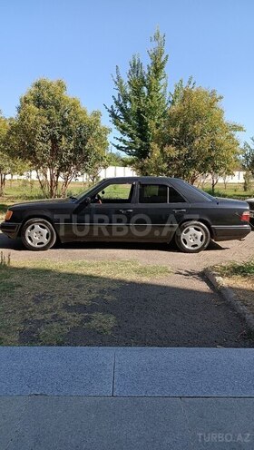 Mercedes E 220 1994, 353,000 km - 2.2 l - Lənkəran